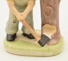 Favágó fiú, biszkvit porcelán figura, kézzel festett, jelzetlen, hibátlan, m: 12 cm