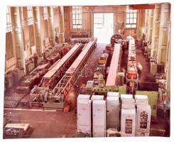 cca 1980 Csepel művek. Fotókból álló könyv kb 40 oldal