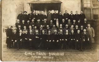 Budapest XIII. Ganz és Társa - Danubius Villamossági-, Gép-, Waggon- és Hajógyár, Turbina osztály, csoportkép. Készült Hauser S. fényképészeti műtermében. photo (fl)