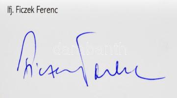 A Pécsi Műhely nagy képeskönyve. A Pécsi Műhely két tagja, Kismányoki Károly (1943-2018) és Szíjártó...