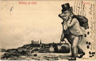 1905 Pozsony, Pressburg, Bratislava; Boldog új évet! Szecessziós montázs malac úrral. Bediene dich allein / New Year greeting with Pig gentleman