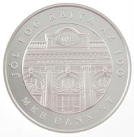 Fákó Árpád (1963-) 2005. "55 éves az MKB Bank Rt. - Jól fog rajta az idő / Múlt - Jelen - Jövő 1950-2005" kétoldalas jelzett Ag emlékérem dísztokban (31,16g/0.999/42,5mm) T:PP ujjlenyomat, kis fo.