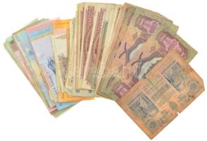 70db-os vegyes magyar és külföldi bankjegy tétel, közte 1902. 50K, valamint Lengyelország, Venezuela...