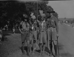 1933 Gödöllői cserkész jamboree, 9 db fotónegatív, 6×9 cm