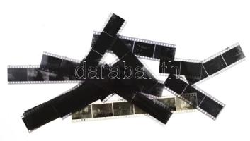 cca 1950-1970 Hidász, lövész, stb. katonák, több mint 60 negatív kocka csíkokban