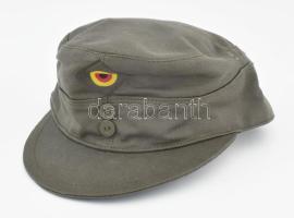 Modern német (Bundeswehr) gyakorló sapka, vászon, jelzett, újszerű állapotban, méret: 59