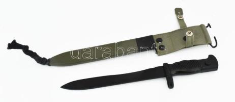 Toledo I.N.I M1969 spanyol bajonett, jelzett a pengén, sorszámozott, eredeti hüvellyel, jó állapotban, h: 33,5 cm / Spanish bayonet with original scabbard, marked on the blade, in good condition