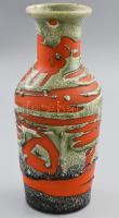 Erdélyi István: Iparművész kerámia váza retro plasztikus mázzal. Kézzel festett, jelzett, hibátlan d: 25 cm
