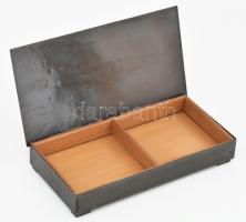 cca 1950 Iparművész kártyadoboz, fém, fa, jelzés nélkül, kis kopással, 20x10,5 cm