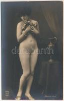 Erotikus meztelen hölgy / Erotic nude lady. J. Mandel Phot., A.N. Paris 224. (non PC)