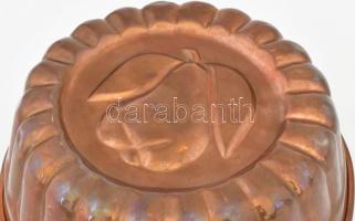 Antik réz sütőforma, d: 20 cm, m: 6,5 cm, minimális horpadásnyommal