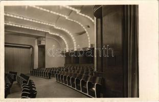 Budapest VII. A Magyar Filmiroda rt. Híradó filmszínháza, mozi belső. Erzsébet körút 13.