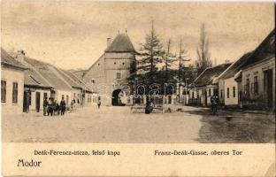 1912 Modor, Modra; Deák Ferenc utca, Felső kapu, Solomon és Engel üzlete. Levius P. S. kiadása / street, gate, shop (EK)