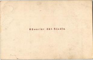 Három meztelen erotikus hölgy a tarlón / three erotic nude lady in stubble. Künstler Akt-Studie (non...