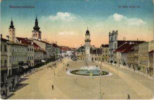 Besztercebánya, Banská Bystrica; IV. Béla király tér, gyógyszertár. Machold F. kiadása / square, pharmacy