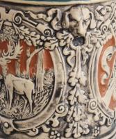 Gerzit original vadászkorsó, körben matt mázzal bevont vadászjelenetek, ornamentikus díszítéssel kia...