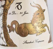 Gerzit kos csillagjegy díszítésű söröskorsó, ón fedéllel, jelzéssel, hibátlan, m: 16,5 cm