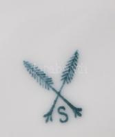 cca 1900 6 darabos csontos tányér garnitúra, jelzett, matricás, egyik darab ragasztott, h: 17,5 cm