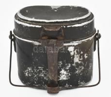 cca 1941 Wehrmacht M31 német katonai fém ételhordó csajka, jelzett: L&SL 41, viseltes, kopott ál...