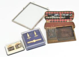 5 darabos retro design tétel: rendőri mandzsetta szett, FérFiú mandzsetta pár, Jamina Tégla- és Cserépgyár Békéscsaba bronz hamuzó, retro fényképtartó, "Grácia" toll pár tartóban