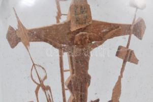 1883 Türelemüveg kálváriajelenettel, szignózott és dátumozott, jó állapotban, m: 22 cm