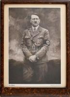 cca 1940 Franz Triebsch (1870-1956) után: Der Führer. Nyomat, papír, jelzett a nyomaton. Korabeli üvegezett, kitámasztható képkeretben, 24x16 cm (keret: 29,5x21 cm)