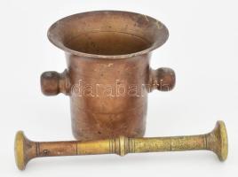 Bronz mozsár, törővel, kopással. m: 10,5 cm, h: 19 cm