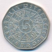 Ausztria 2004. 5E Ag "A labdarúgás 100. évfordulója" T:AU patina Austria 2004. 5 Euro Ag "100th Anniversary of Football" C:AU patina Krause KM#3113
