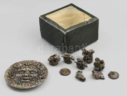 1997 "Vízköpő". Öntött rezin fantáziafigurák dízdobozban