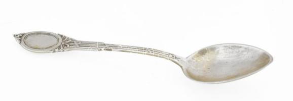 Ezüst (Ag) kávéskanál, jelzéssel nettó: 12,5 g