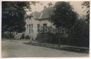 1926 Budapest III. Rómaifürdő, Nánási út 46. szám alatti villa Nimród utca sarkán. photo