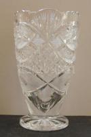 Díszes kristályváza 15cm-es magassággal / Ornate crystal vase