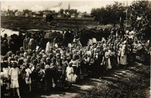 Mezőkövesd, Jézus Szíve körmenet / religious procession at Mezőkövesd. Photo Zoltvány