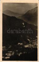 1937 Fenyőháza, Lubochna; Pohlad na Jánosíkovu skalu / kilátás a Jánosík sziklára. J. Macek