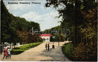 Pozsony, Pressburg, Bratislava; Vaskutacska, sétány / spa, promenade