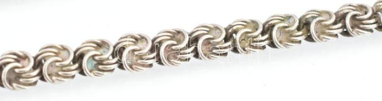 Ezüst(Ag) rózsaszemes nyaklánc, jelzett, h: 40 cm, nettó: 19,4 g