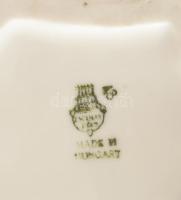 Zsolnay kutya. Fehérmázas porcelán, jelzéssel, hibátlan, 14x11 cm