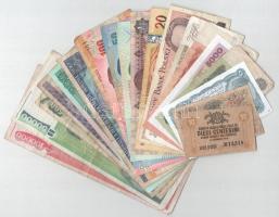 20db-os külföldi bankjegytétel, benne Jugoszlávia, Olaszország, Egyiptom, Thaiföld, Romania, Brazília, Fülöp-szigetek T:vegyes 20pcs mixed foreign banknote lot, within Yugoslavia, Italy, Egypt, Thailand, Romania, Brazil, Philippines C:mixed