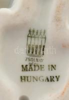 Zsolnay porcelán káposztaleveles nyúl figura, kézzel festett, jelzett, hibátlan, m: 6 cm