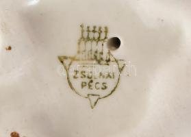 Zsolnay porcelán káposztaleveles nyúl figura, kézzel festett, jelzett, hibátlan, m: 7 cm