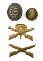 Rendőr egyenruha gombok, jelvények, össz. 4 db