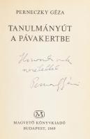 Perneczky Géza: Tanulmányút a pávakertbe. Perneczky Géza (1936-) Széchenyi-díjas magyar művészettört...