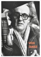 Vigh Tamás. A magyar szobrászat modern hagyománya 9. Magyar Képzőművészeti Egyetem, Bp., 2007. Kiadói papírkötés. Vigh Tamás által aláírt.