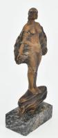 Lantos Györgyi (1953-): A hullámokon. Bronz szobor, márvány talapzaton, melyre ragasztással is erősí...