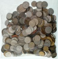 Vegyes, magyar és külföldi érmetétel mintegy ~1kg súlyban T:vegyes Mixed, Hungarian and foreign coin lot (~1kg) C:mixed