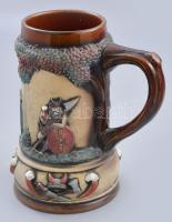 Beyer kézzel festett vikingmintás söröskorsó, színes és matt mázakkal festett, jelzéssel, hibátlan, ...