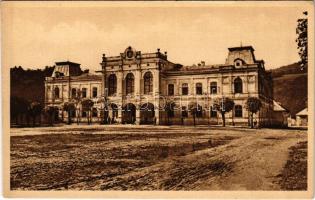 Nagyrőce, Gross-Rauschenbach, (Velká) Revúca; Okresny úrad, Berny úrad, Hostinec / Járási hivatal és vendéglő, étterem / county hall and restaurant