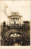1922 Eger, Gárdonyi Géza temetése a Bazilika előtt. photo (fl)