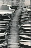 cca 1974 Hortobágyi György budapesti fotográfus feliratozott, vintage felvétele (kikötő Baján), ezüst zselatinos fotópapíron, 24x18 cm
