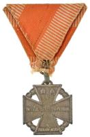 1916. "Károly-csapatkereszt" Zn kitüntetés eredeti mellszalagon T:XF
Hungary 1916. "...